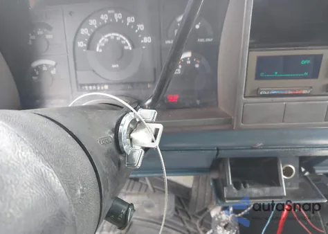 1993 Chevrolet Gmt-400 C1500 z USA, uszkodzony, nr VIN 2GCEC19K5P1210180